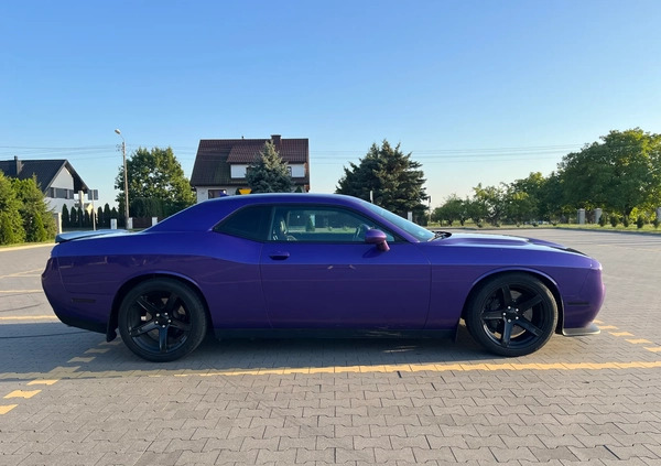 Dodge Challenger cena 154000 przebieg: 79000, rok produkcji 2015 z Ostrołęka małe 301